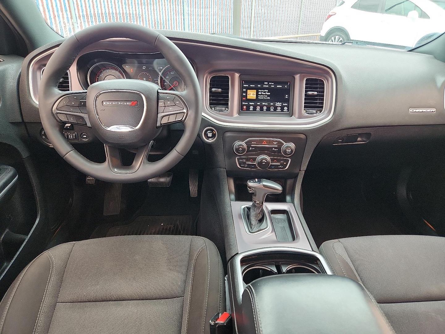 2019 WHITE Dodge Charger SXT RWD (2C3CDXBG1KH) with an Pentastar 3.6L V-6 DOHC, variable valve control, regular unleaded, engine with 292HP engine, located at 4110 Avenue Q, Lubbock, 79412, 33.556553, -101.855820 - Photo#5