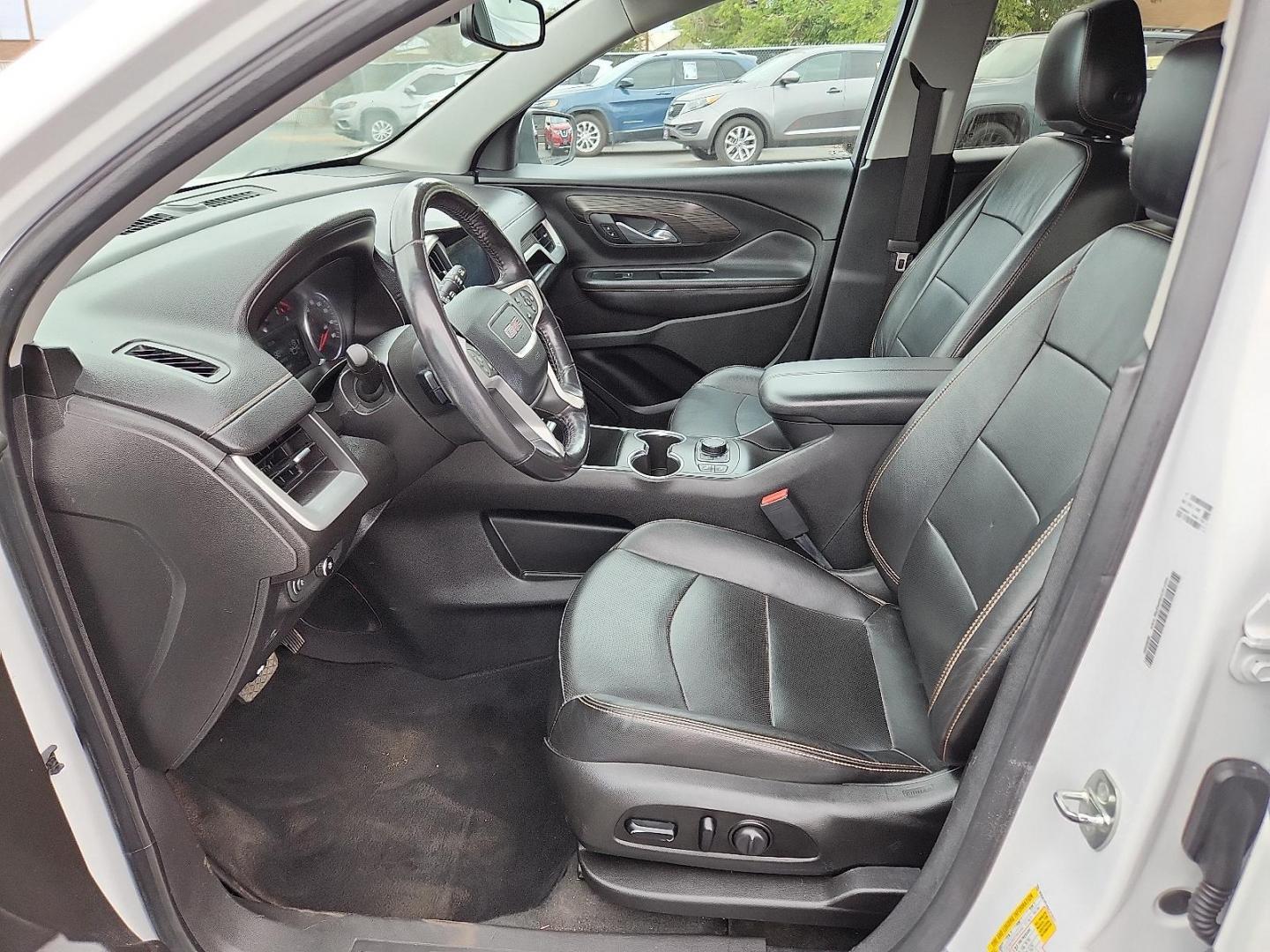 2018 WHITE GMC Terrain SLT (3GKALVEV8JL) with an 1.5L I-4 gasoline direct injection, DOHC, variable valve control, intercooled turbo, regular unleaded, engine with 170HP engine, located at 4110 Avenue Q, Lubbock, 79412, 33.556553, -101.855820 - 07/31/2025 KEY IN ENVELOPE GOD - Photo#6