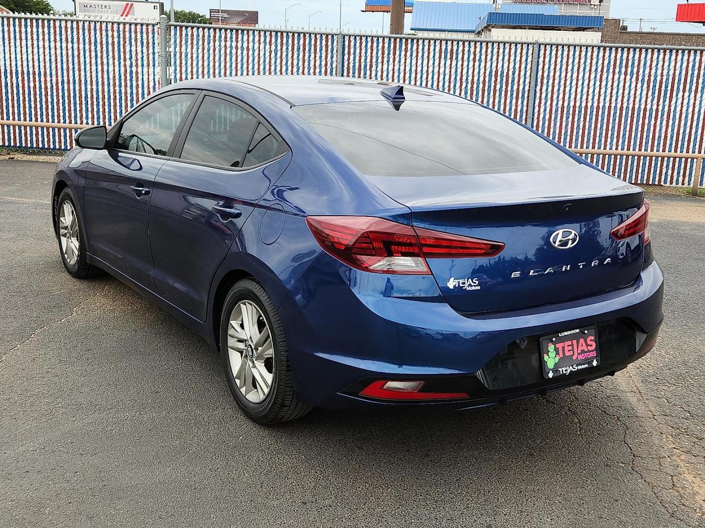 2019 BLUE Hyundai Elantra SEL (5NPD84LF8KH) with an Nu 2L I-4 DOHC, D-CVVT variable valve control, regular unleaded, engine with 147HP engine, located at 4110 Avenue Q, Lubbock, 79412, 33.556553, -101.855820 - 07/31/2025 KEY IN ENVELOPE GOD - Photo#2