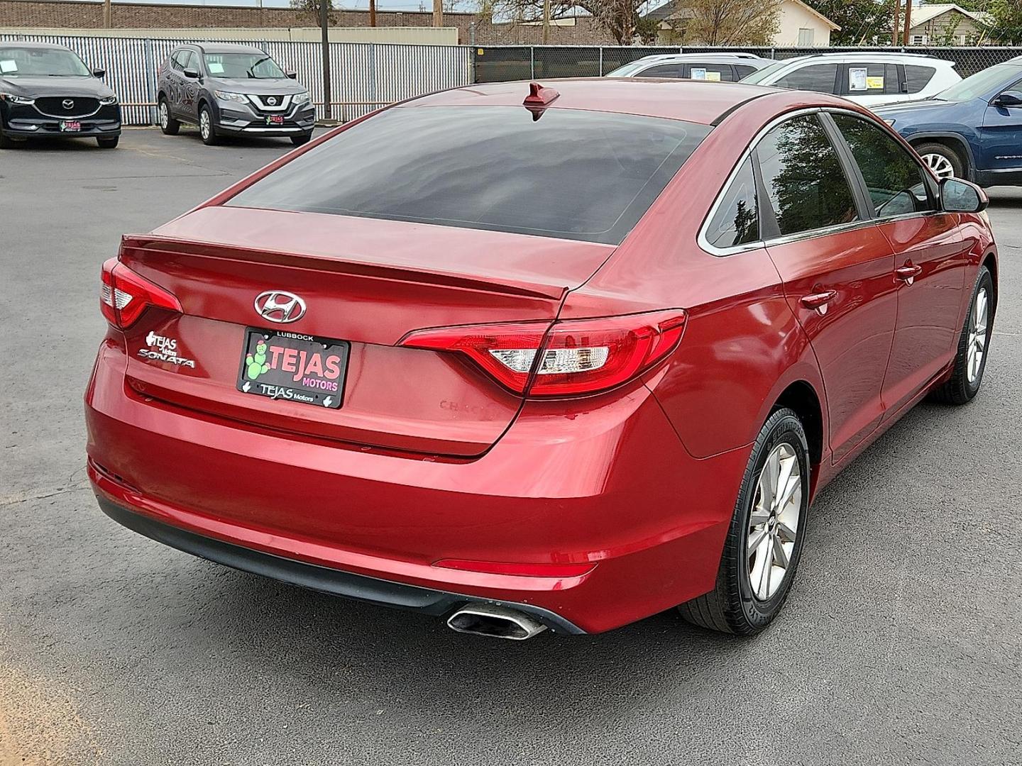 2016 RED Hyundai Sonata SE (5NPE24AF9GH) with an 2.4L I-4 gasoline direct injection, DOHC, variable valve control, regular unleaded, engine with 185HP engine, located at 4110 Avenue Q, Lubbock, 79412, 33.556553, -101.855820 - 07/31/2025 KEY IN ENVELOPE GOD - Photo#1