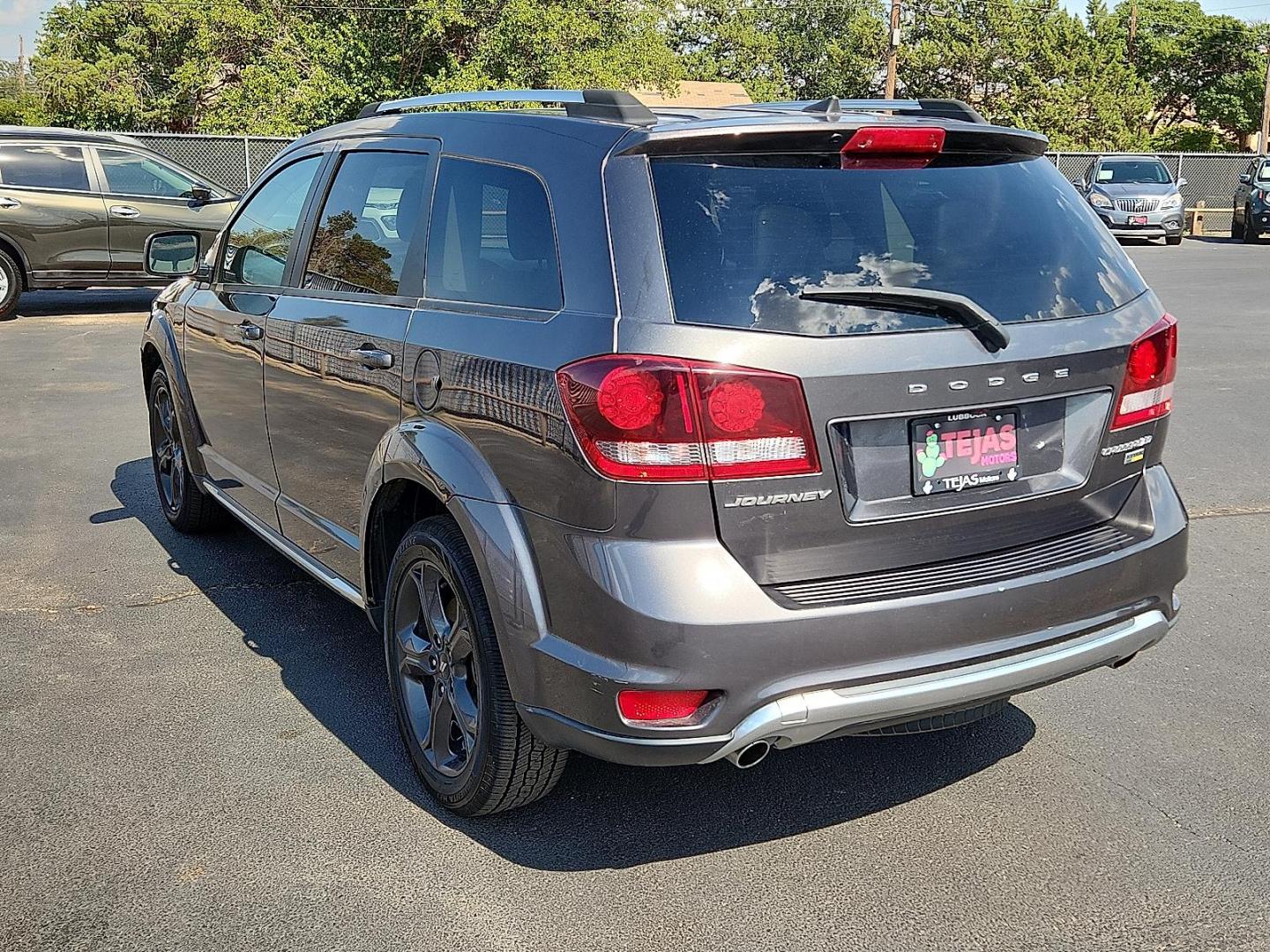 2019 GRAY Dodge Journey Crossroad (3C4PDCGG8KT) with an Pentastar 3.6L V-6 DOHC, VVT variable valve control, regular unleaded, engine with 283HP engine, located at 4110 Avenue Q, Lubbock, 79412, 33.556553, -101.855820 - 08/0/2025 KEY IN ENVELOPE GOD - Photo#2
