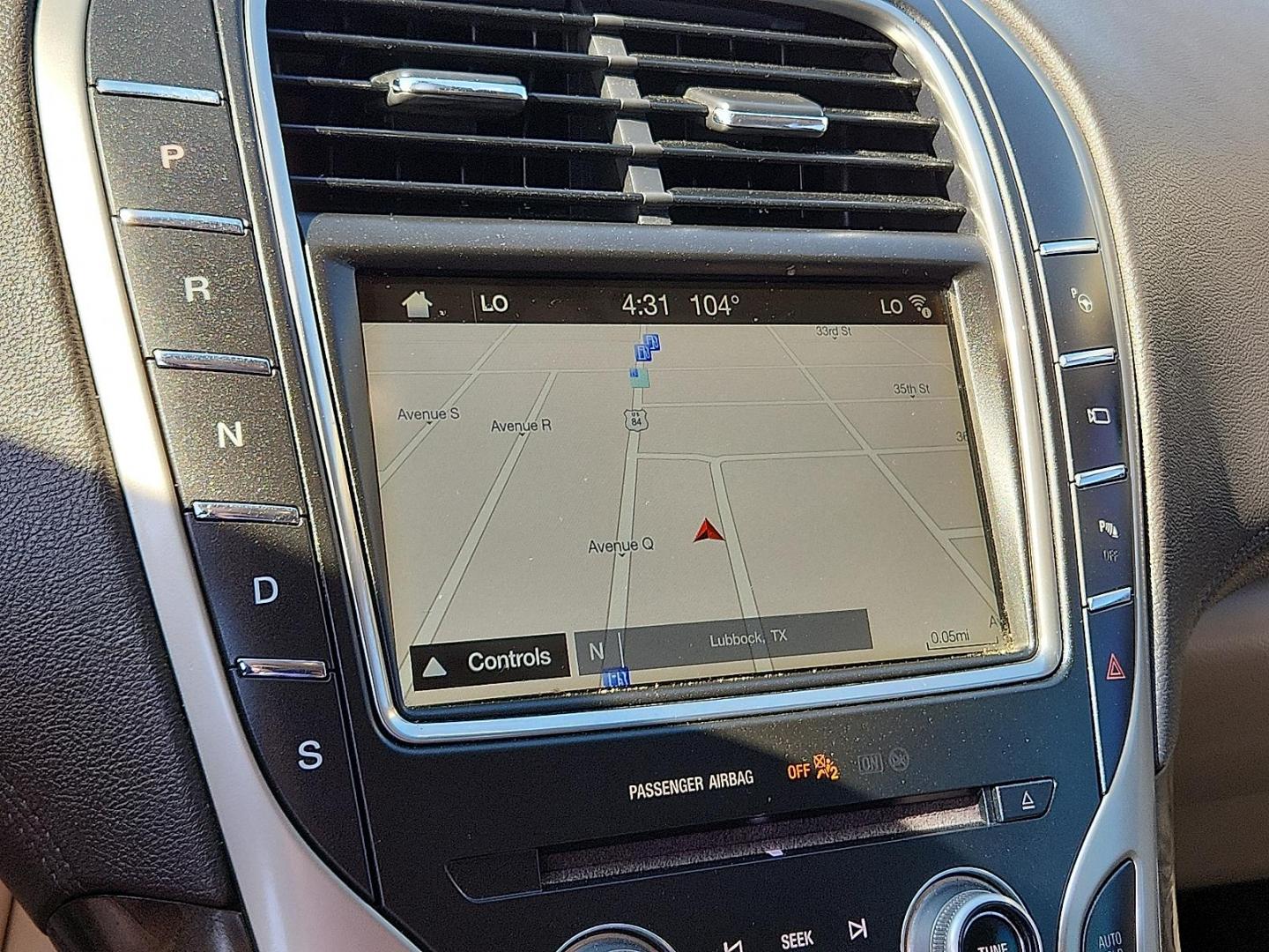 2017 GRAY Lincoln MKX Reserve (2LMPJ6LR6HB) with an 3.7L V-6 DOHC, variable valve control, regular unleaded, engine with 303HP engine, located at 4110 Avenue Q, Lubbock, 79412, 33.556553, -101.855820 - 08/08/2025 KEY IN ENVELOPE GOD - Photo#8