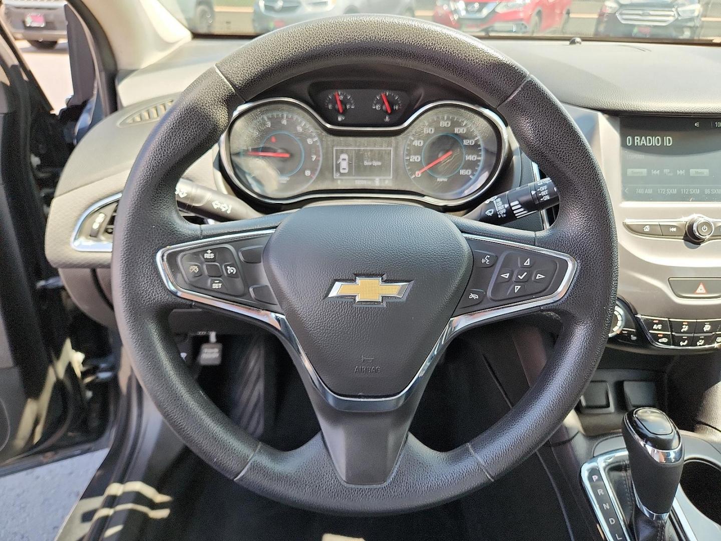 2018 GRAY Chevrolet Cruze LT Auto (3G1BE6SM8JS) with an 1.4L I-4 gasoline direct injection, DOHC, variable valve control, intercooled turbo, regular unleaded, engine with 153HP engine, located at 4110 Avenue Q, Lubbock, 79412, 33.556553, -101.855820 - Photo#10