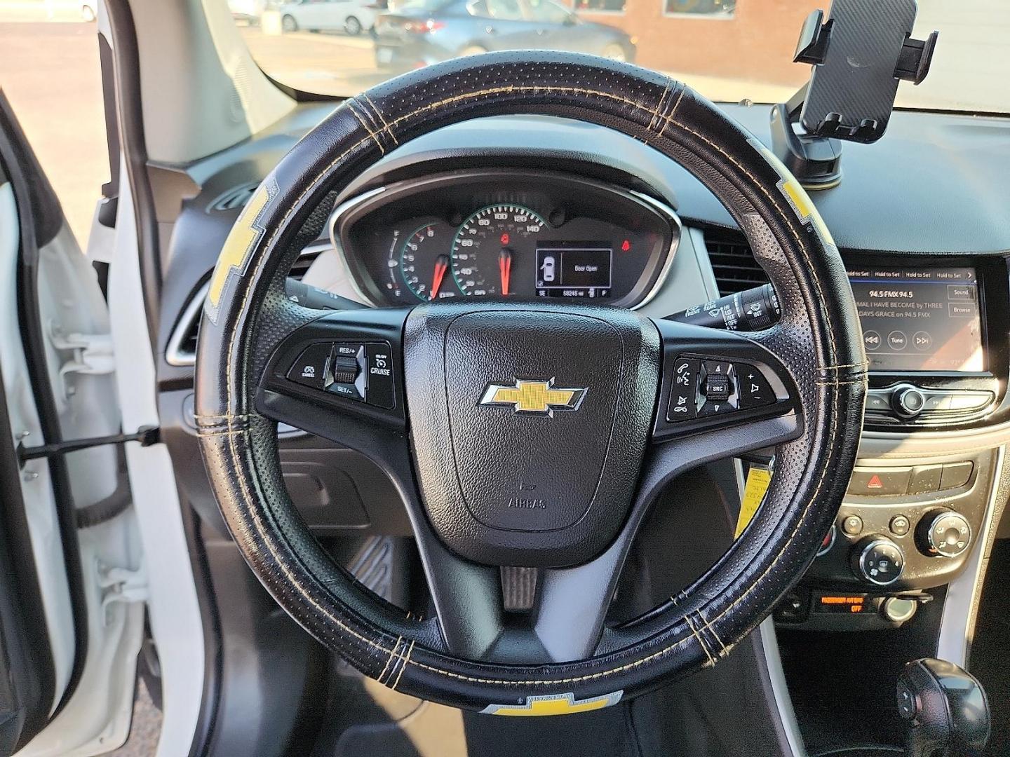 2020 WHITE Chevrolet Trax FWD LS (KL7CJKSB8LB) with an ECOTEC 1.4L I-4 DOHC, variable valve control, intercooled turbo, regular unleaded, engine with 138HP engine, located at 4110 Avenue Q, Lubbock, 79412, 33.556553, -101.855820 - 08/08/2025 KEY IN ENVELOPE GOD - Photo#10