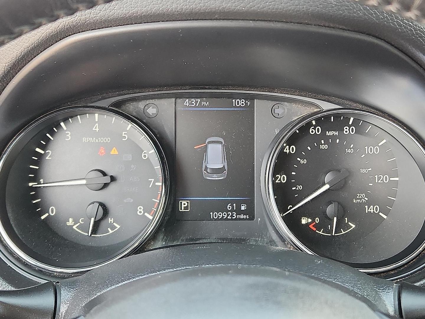 2018 SILVER Nissan Rogue SL (JN8AT2MT5JW) with an 2.5L I-4 DOHC, variable valve control, regular unleaded, engine with 170HP engine, located at 4110 Avenue Q, Lubbock, 79412, 33.556553, -101.855820 - Photo#9