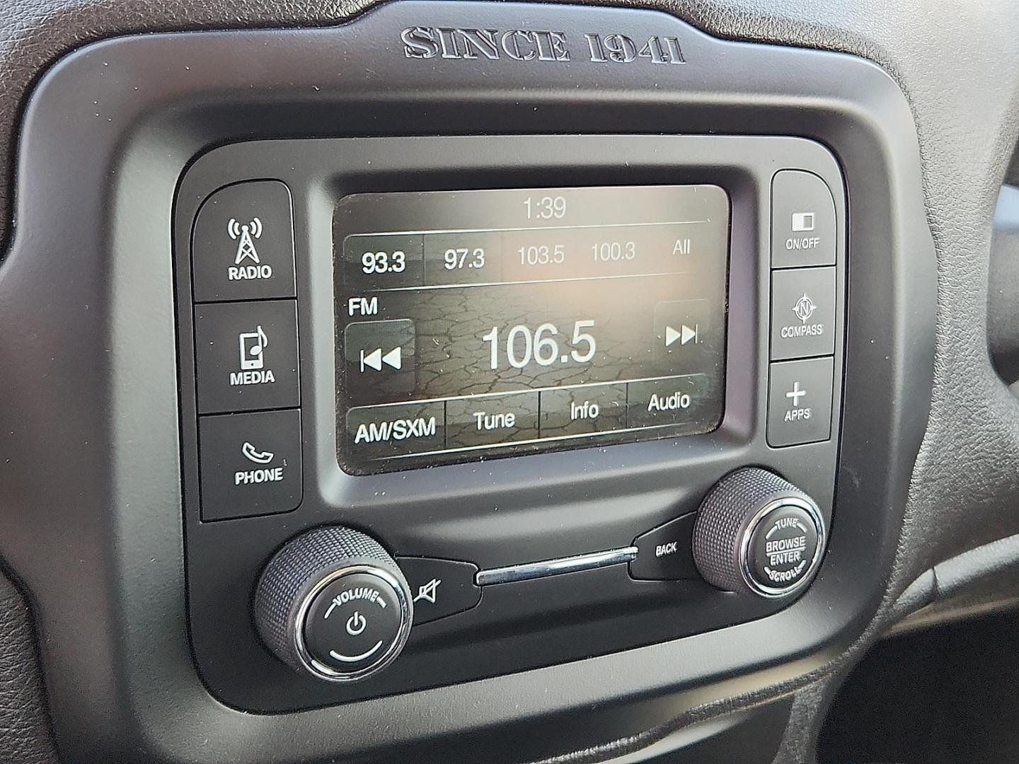 2016 GRAY Jeep Renegade Trailhawk (ZACCJBCT2GP) with an Tigershark MultiAir 2.4L I-4 variable valve control, regular unleaded, engine with 180HP engine, located at 4110 Avenue Q, Lubbock, 79412, 33.556553, -101.855820 - Photo#8