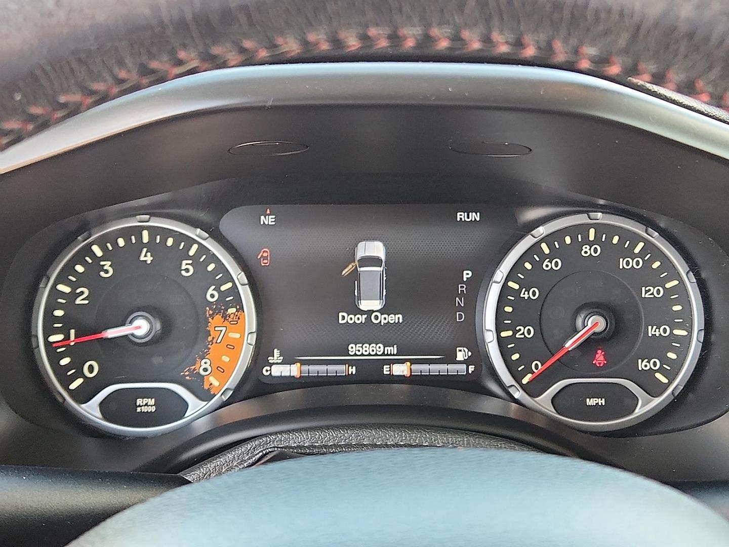 2016 GRAY Jeep Renegade Trailhawk (ZACCJBCT2GP) with an Tigershark MultiAir 2.4L I-4 variable valve control, regular unleaded, engine with 180HP engine, located at 4110 Avenue Q, Lubbock, 79412, 33.556553, -101.855820 - Photo#9
