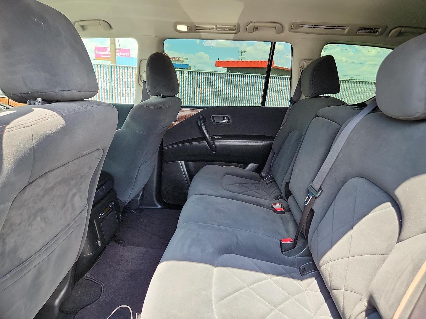2019 BLUE Nissan Armada SV (JN8AY2ND5K9) with an Endurance 5.6L V-8 gasoline direct injection, DOHC, variable valve control, regular unleaded, engine with 390HP engine, located at 4110 Avenue Q, Lubbock, 79412, 33.556553, -101.855820 - Photo#4
