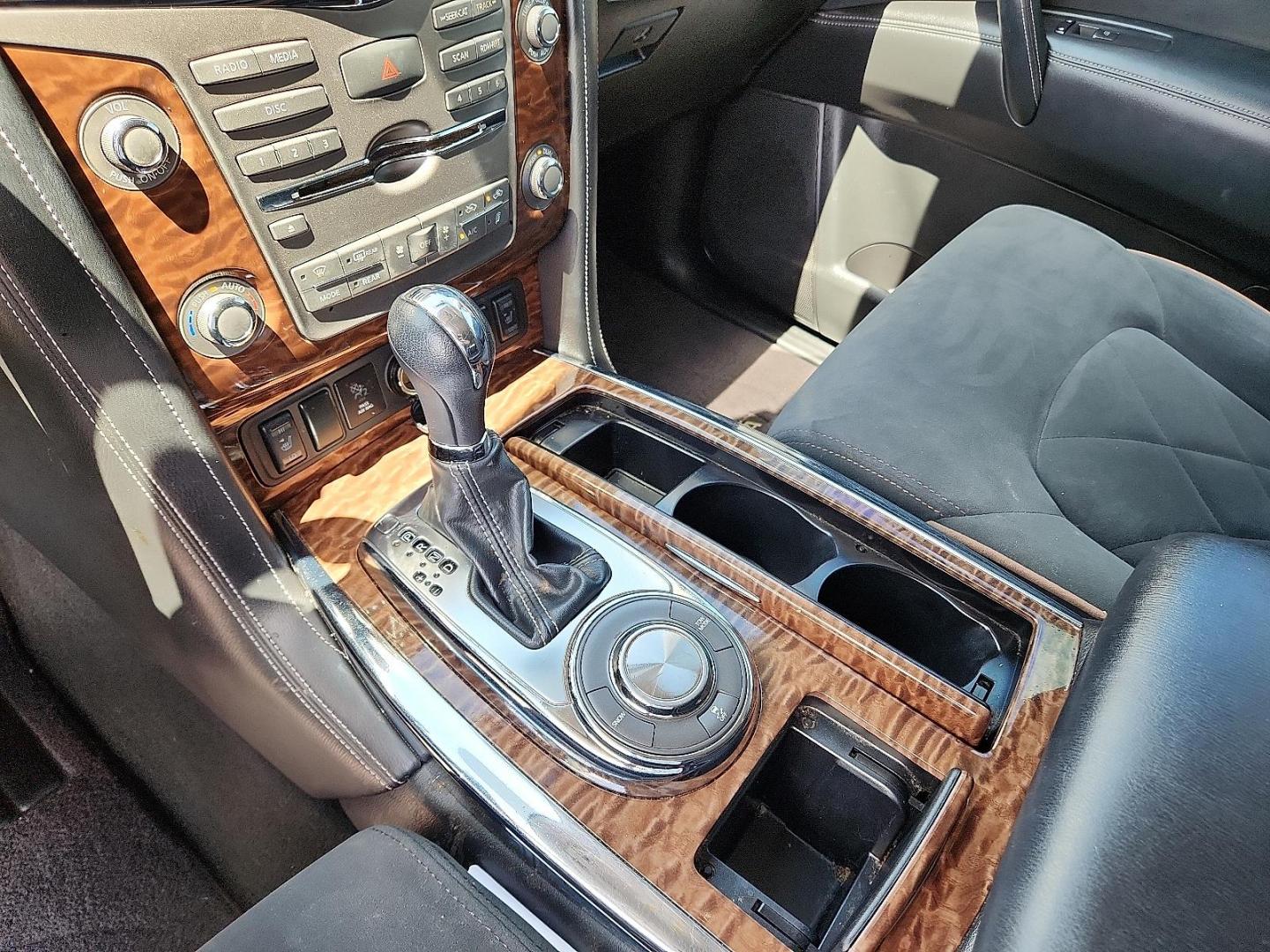 2019 BLUE Nissan Armada SV (JN8AY2ND5K9) with an Endurance 5.6L V-8 gasoline direct injection, DOHC, variable valve control, regular unleaded, engine with 390HP engine, located at 4110 Avenue Q, Lubbock, 79412, 33.556553, -101.855820 - Photo#11