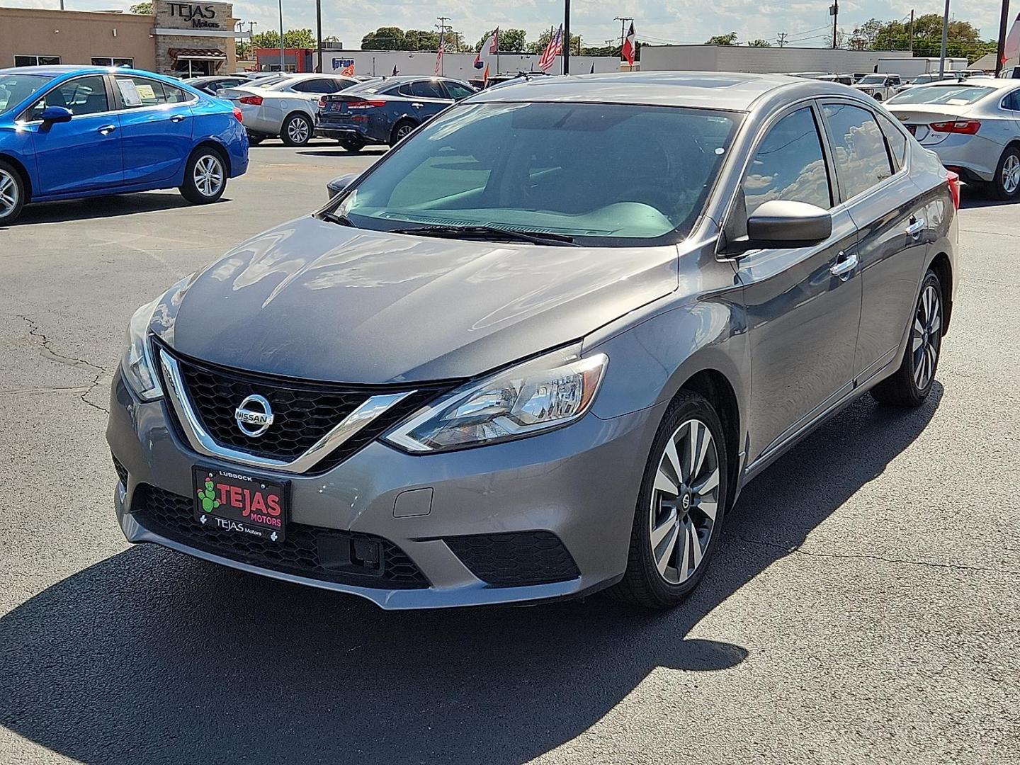 2019 Gun Metallic - KAD /Charcoal - G Nissan Sentra SV (3N1AB7AP4KY) with an 1.8L I-4 DOHC, variable valve control, regular unleaded, engine with 124HP engine, located at 4110 Avenue Q, Lubbock, 79412, 33.556553, -101.855820 - Photo#3