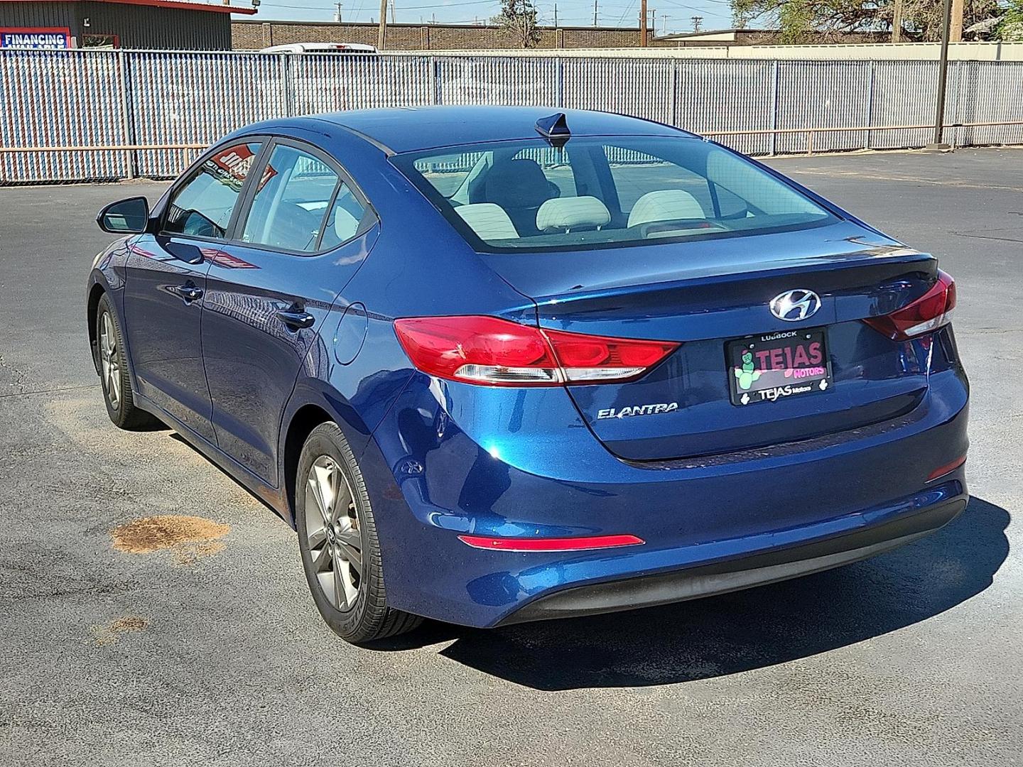 2018 BLUE Hyundai Elantra SEL (5NPD84LF5JH) with an Nu 2L I-4 DOHC, D-CVVT variable valve control, regular unleaded, engine with 147HP engine, located at 4110 Avenue Q, Lubbock, 79412, 33.556553, -101.855820 - Photo#2