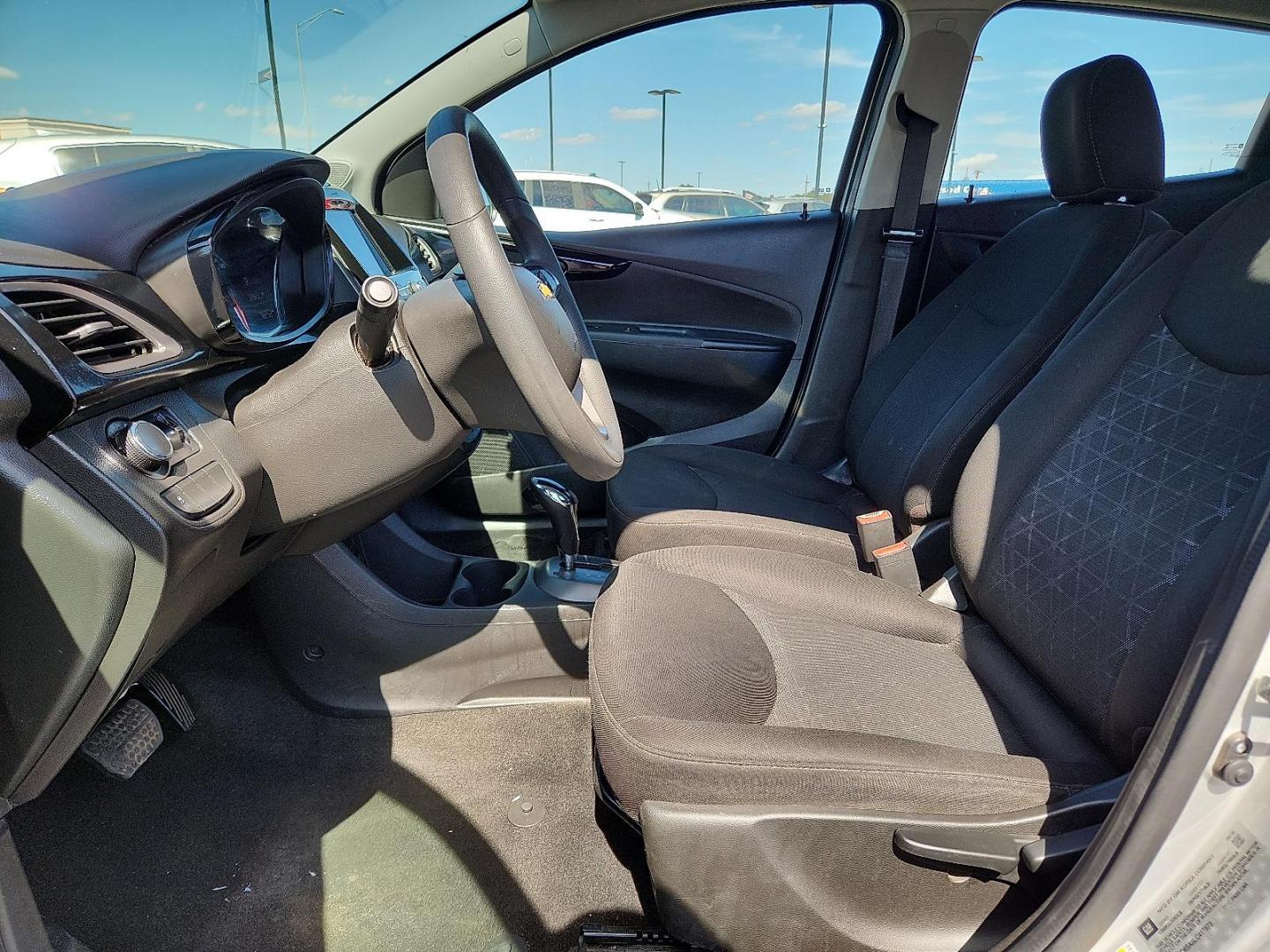 2020 SILVER Chevrolet Spark FWD 1LT Automatic (KL8CD6SA8LC) with an 1.4L I-4 DOHC, variable valve control, regular unleaded, engine with 98HP engine, located at 4110 Avenue Q, Lubbock, 79412, 33.556553, -101.855820 - 09/02/2025 KEY IN ENVELOPE GOD - Photo#6
