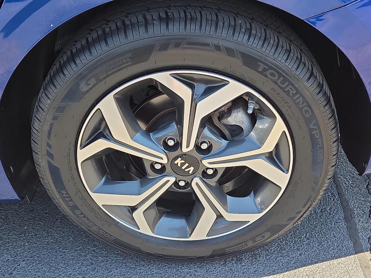2019 Deep Sea Blue - B2R /Black - WK Kia Forte LXS (3KPF24AD5KE) with an 2L I-4 DOHC, D-CVVT variable valve control, regular unleaded, engine with 147HP engine, located at 4110 Avenue Q, Lubbock, 79412, 33.556553, -101.855820 - 09/10/2025 KEY IN ENVELOPE GOD - Photo#5