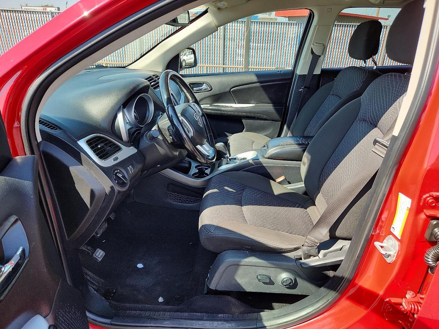 2020 RED Dodge Journey SE Value (3C4PDCAB4LT) with an Tigershark MultiAir 2.4L I-4 DOHC, VVT variable valve control, regular unleaded, engine with 173HP engine, located at 4110 Avenue Q, Lubbock, 79412, 33.556553, -101.855820 - 09/05/2025 KEY IN ENVELOPE GOD - Photo#6