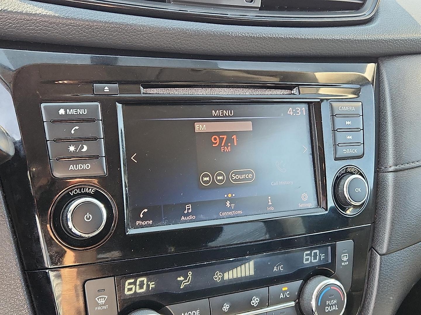 2018 BLUE Nissan Rogue SV (JN8AT2MT7JW) with an 2.5L I-4 DOHC, variable valve control, regular unleaded, engine with 170HP engine, located at 4110 Avenue Q, Lubbock, 79412, 33.556553, -101.855820 - Photo#8