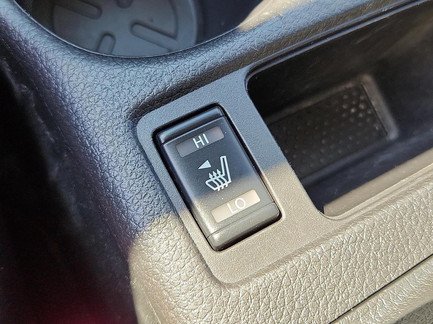2018 BLUE Nissan Rogue SV (JN8AT2MT7JW) with an 2.5L I-4 DOHC, variable valve control, regular unleaded, engine with 170HP engine, located at 4110 Avenue Q, Lubbock, 79412, 33.556553, -101.855820 - Photo#11