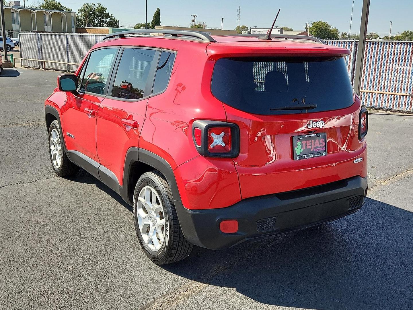2017 RED Jeep Renegade Latitude FWD (ZACCJABB6HP) with an Tigershark MultiAir 2.4L I-4 variable valve control, regular unleaded, engine with 180HP engine, located at 4110 Avenue Q, Lubbock, 79412, 33.556553, -101.855820 - Photo#2