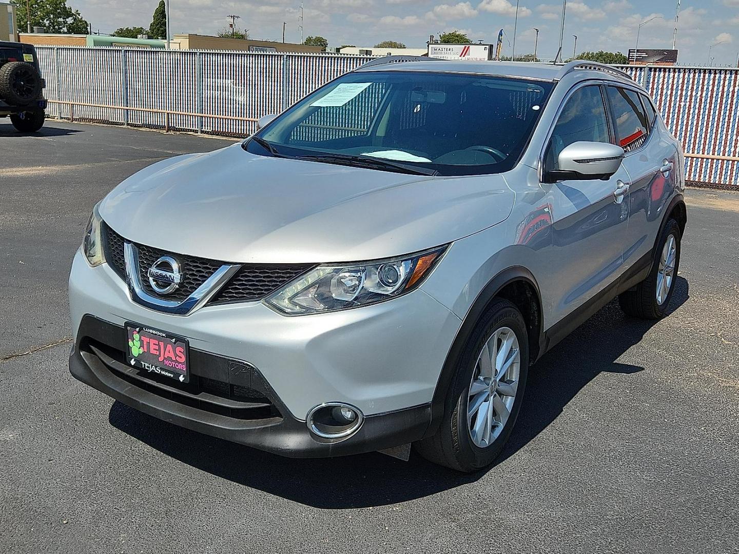 2017 SILVER Nissan Rogue Sport SV (JN1BJ1CP0HW) with an 2L I-4 gasoline direct injection, DOHC, CVTC variable valve control, regular unleaded, engine with 141HP engine, located at 4110 Avenue Q, Lubbock, 79412, 33.556553, -101.855820 - 09/12/2025 KEY IN ENVELOPE GOD - Photo#3