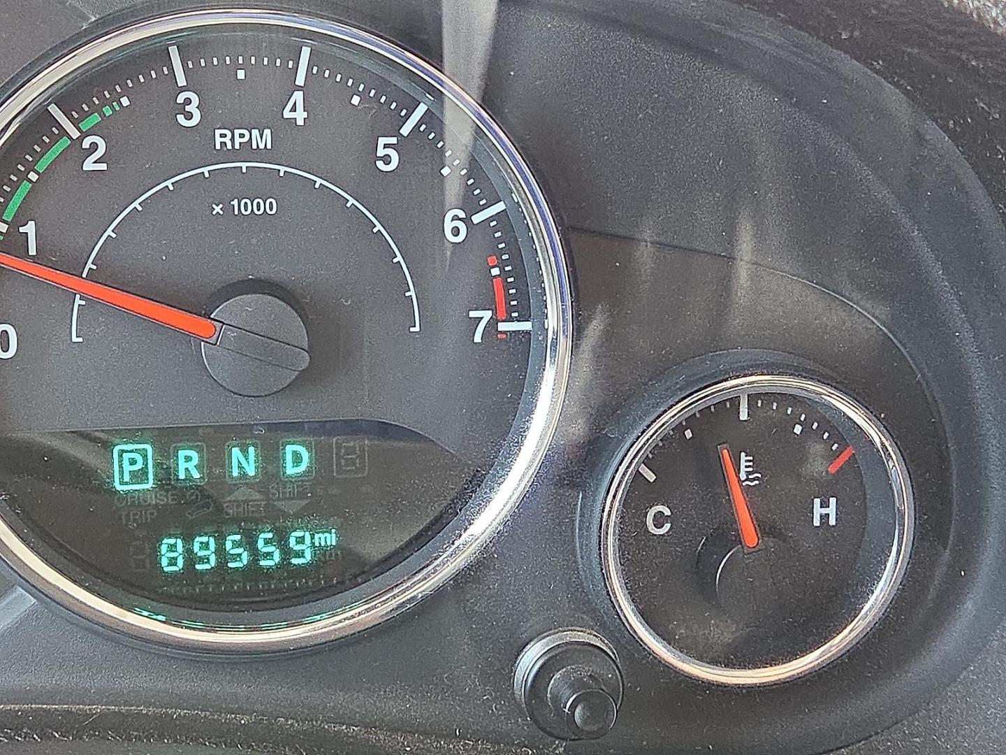 2015 Black Clearcoat - PX8 /Black - X9 Jeep Wrangler Unlimited Sahara (1C4BJWEG1FL) with an 3.6L V-6 DOHC, variable valve control, regular unleaded, engine with 285HP engine, located at 4110 Avenue Q, Lubbock, 79412, 33.556553, -101.855820 - 09/19/2025 KEY IN ENVELOPE GOD - Photo#11