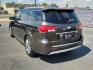 2018 BROWN Kia Sedona SX Limited (KNDME5C1XJ6) with an Lambda 3.3L V-6 gasoline direct injection, DOHC, CVVT variable valve control, regular unleaded, engine with 276HP engine, located at 4110 Avenue Q, Lubbock, 79412, 33.556553, -101.855820 - 09/17/2025 key in envelope god - Photo#2