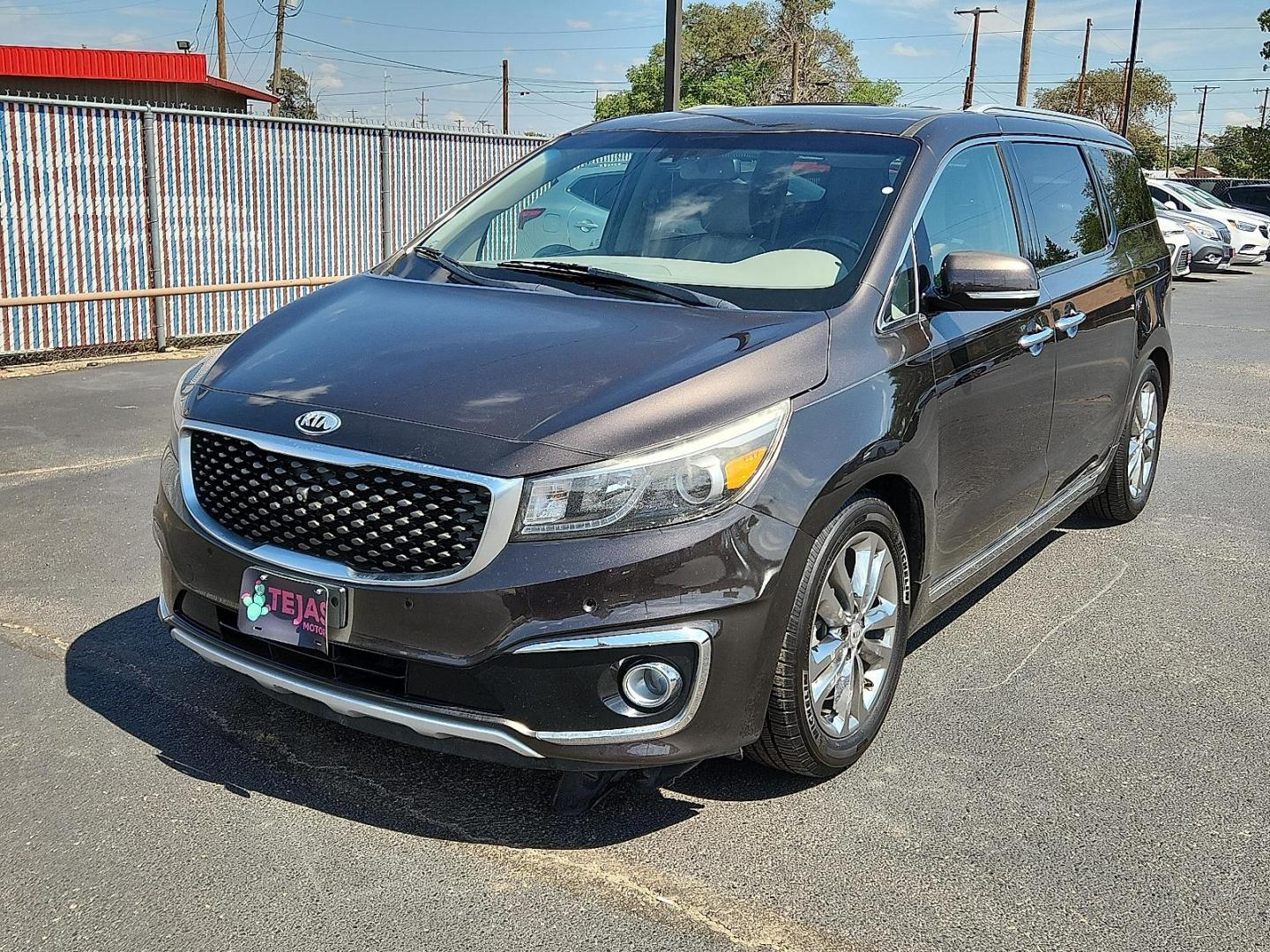 2018 BROWN Kia Sedona SX Limited (KNDME5C1XJ6) with an Lambda 3.3L V-6 gasoline direct injection, DOHC, CVVT variable valve control, regular unleaded, engine with 276HP engine, located at 4110 Avenue Q, Lubbock, 79412, 33.556553, -101.855820 - 09/17/2025 key in envelope god - Photo#3
