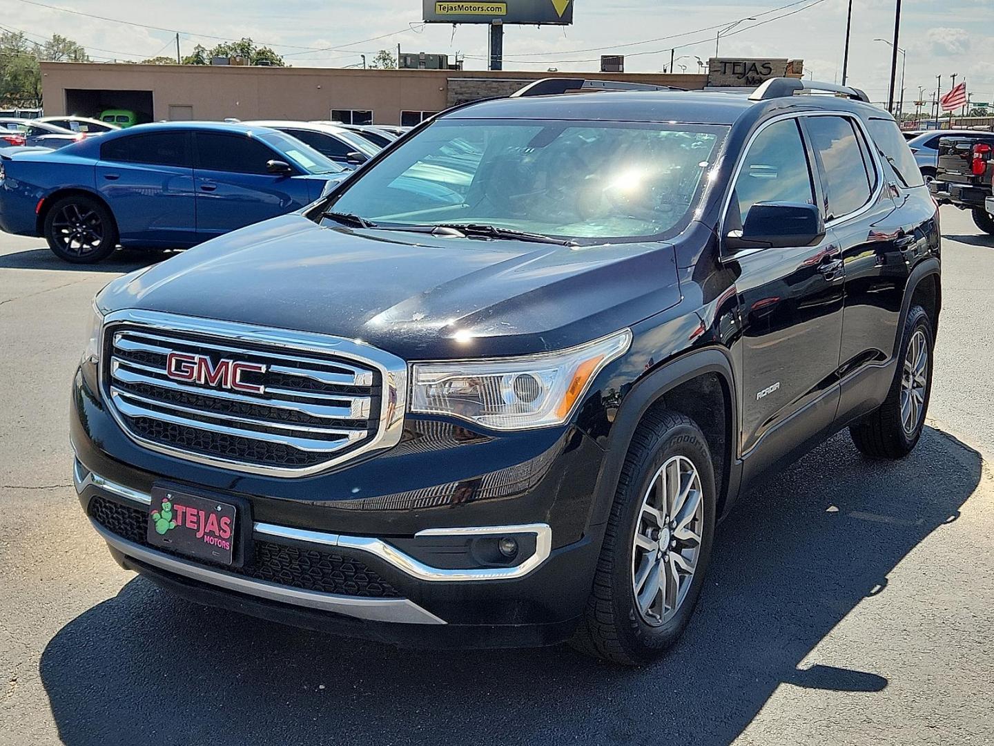2019 Ebony Twilight Metallic - GB8 /Jet Black - H1T GMC Acadia SLE-2 (1GKKNLLS5KZ) with an 3.6L V-6 gasoline direct injection, DOHC, VVT variable valve control, regular unleaded, engine with cylinder deactivation and 310HP engine, located at 4110 Avenue Q, Lubbock, 79412, 33.556553, -101.855820 - Photo#3