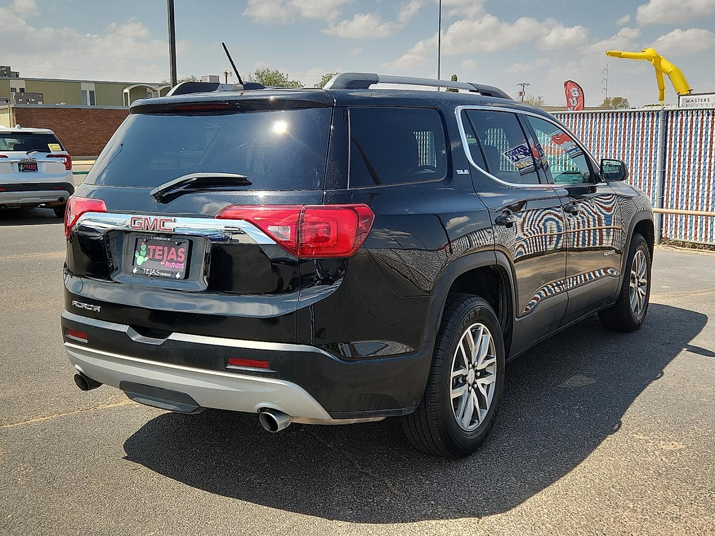 2019 Ebony Twilight Metallic - GB8 /Jet Black - H1T GMC Acadia SLE-2 (1GKKNLLS5KZ) with an 3.6L V-6 direct injection, DOHC, VVT variable valve control, regular gasoline, engine with cylinder deactivation and 310HP engine, located at 4110 Avenue Q, Lubbock, 79412, 33.556553, -101.855820 - 09/03/2026 KEY IN ENVELOPE GOD- Photo#3