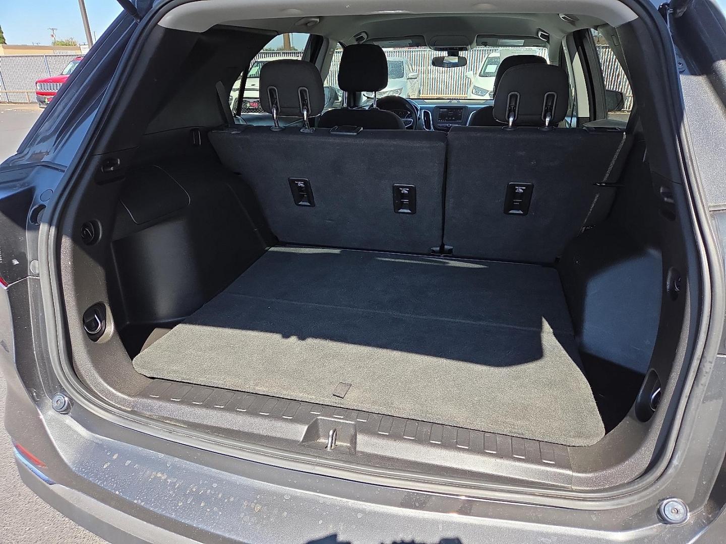 2019 GRAY Chevrolet Equinox LT (2GNAXKEV3K6) with an 1.5L I-4 gasoline direct injection, DOHC, VVT variable valve control, intercooled turbo, regular unleaded, engine with 170HP engine, located at 4110 Avenue Q, Lubbock, 79412, 33.556553, -101.855820 - 09/20/2025 KEY IN ENVELOPE GOD - Photo#5