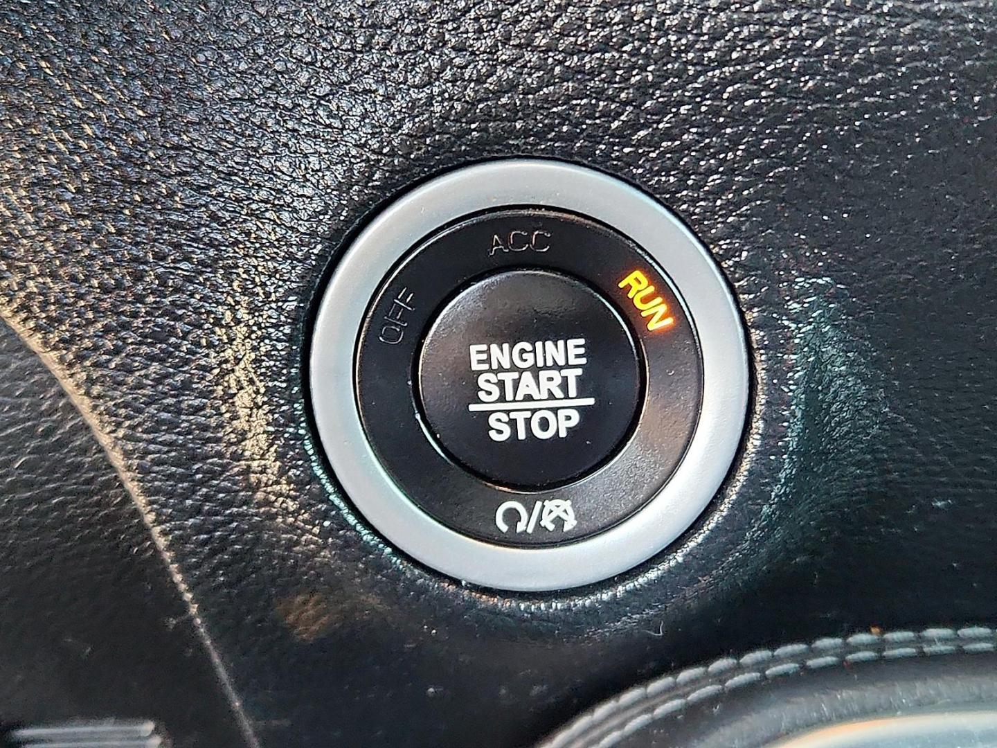 2018 Octane Red Pearlcoat - PRV Dodge Challenger SXT (2C3CDZAG6JH) with an Pentastar 3.6L V-6 DOHC, variable valve control, regular unleaded, engine with 305HP engine, located at 4110 Avenue Q, Lubbock, 79412, 33.556553, -101.855820 - 09/26/2025 KEY IN ENVELOPE GOD - Photo#11
