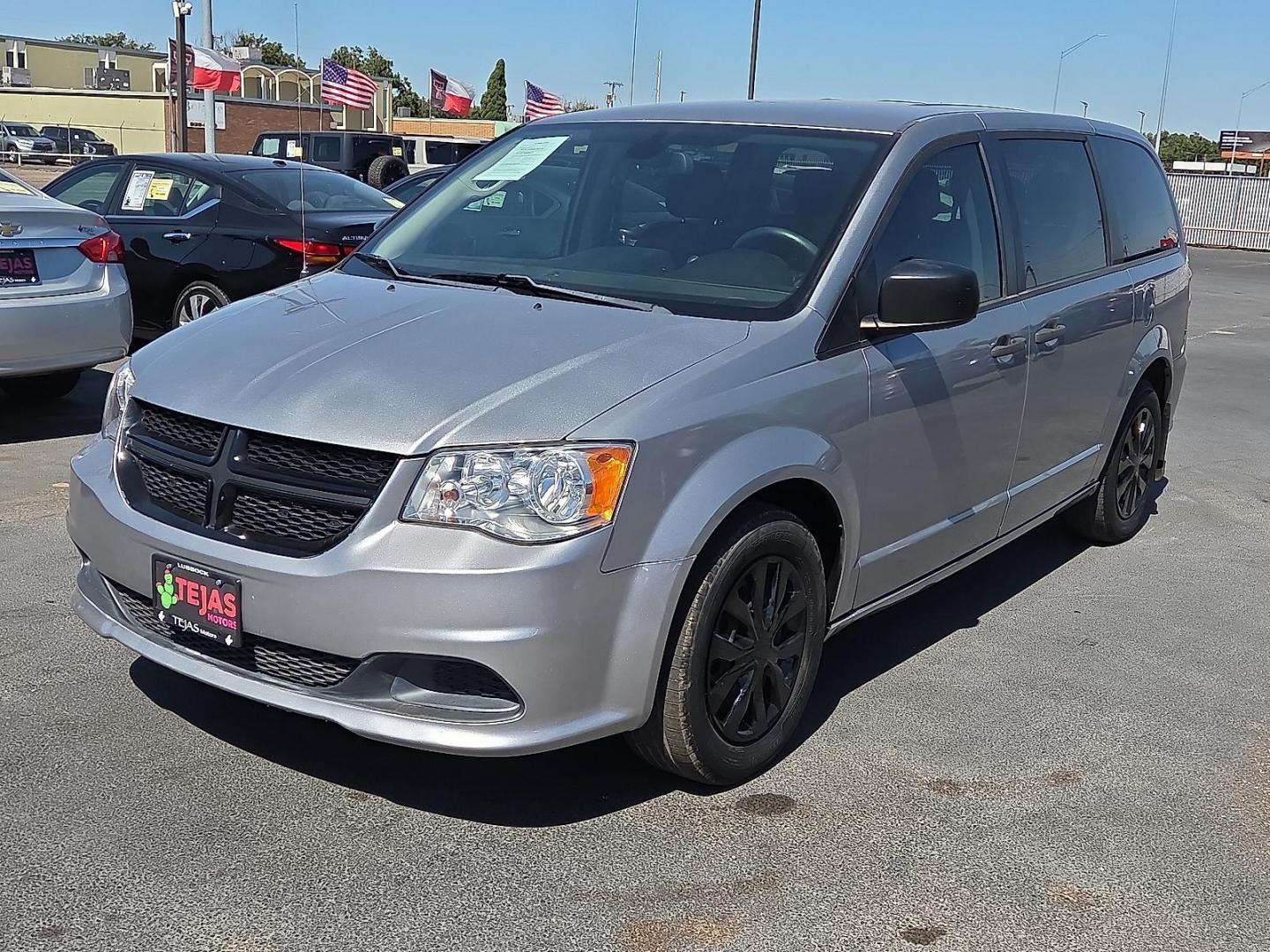 2019 Billet Clearcoat - PSC /Black - X9 Dodge Grand Caravan SE (2C4RDGBG5KR) with an Pentastar 3.6L V-6 DOHC, VVT variable valve control, regular unleaded, engine with 283HP engine, located at 4110 Avenue Q, Lubbock, 79412, 33.556553, -101.855820 - Photo#4