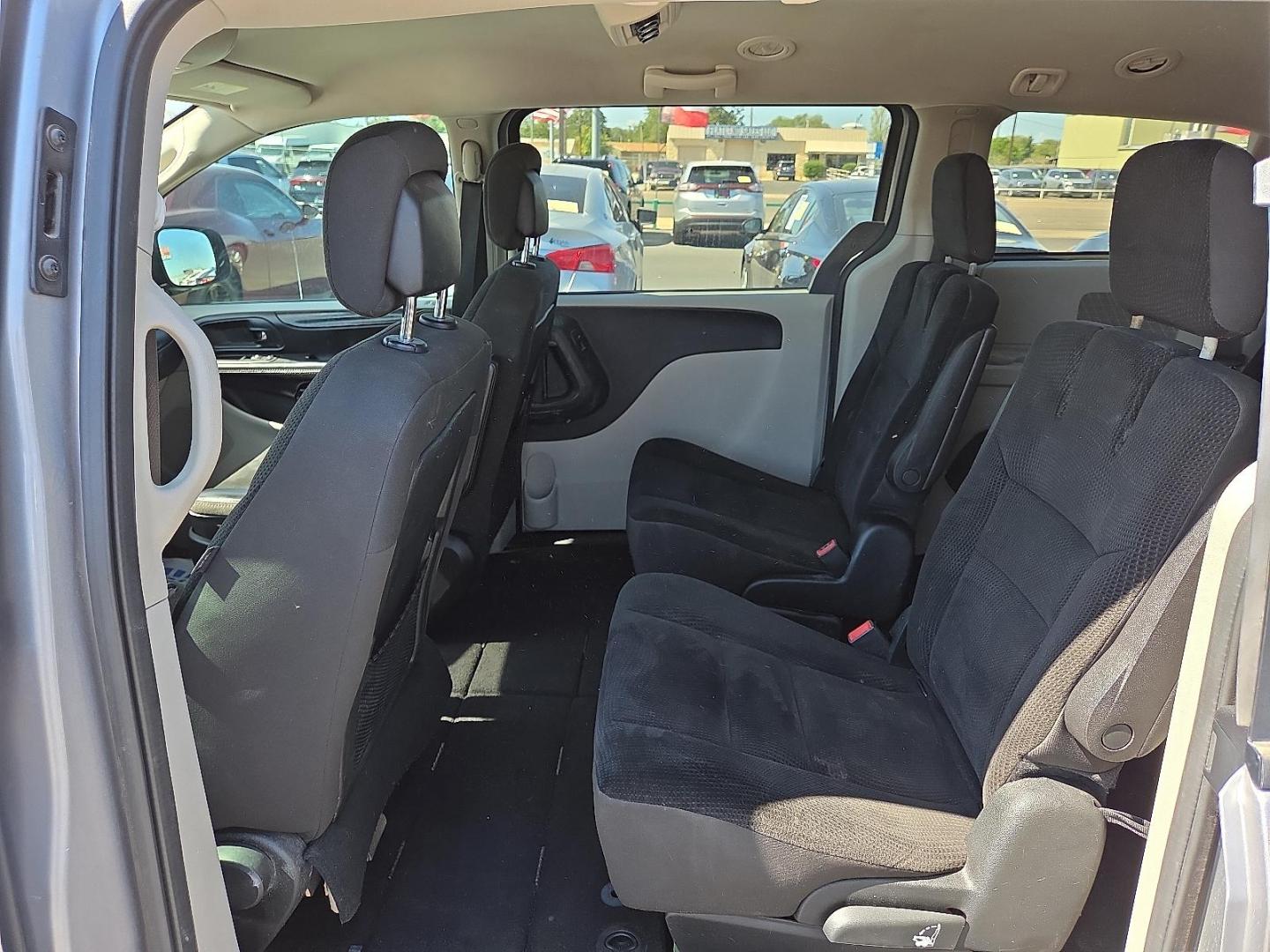 2019 Billet Clearcoat - PSC /Black - X9 Dodge Grand Caravan SE (2C4RDGBG5KR) with an Pentastar 3.6L V-6 DOHC, VVT variable valve control, regular unleaded, engine with 283HP engine, located at 4110 Avenue Q, Lubbock, 79412, 33.556553, -101.855820 - Photo#7