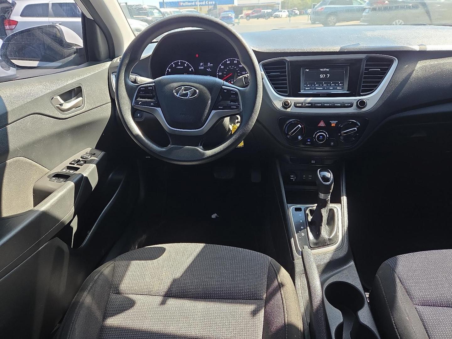 2021 Frost White Pearl - SWP /Black - TRY Hyundai Accent SE (3KPC24A66ME) with an Smartstream 1.6L I-4 port/direct injection, DOHC, CVVT variable valve control, regular unleaded, engine with 120HP engine, located at 4110 Avenue Q, Lubbock, 79412, 33.556553, -101.855820 - Photo#7