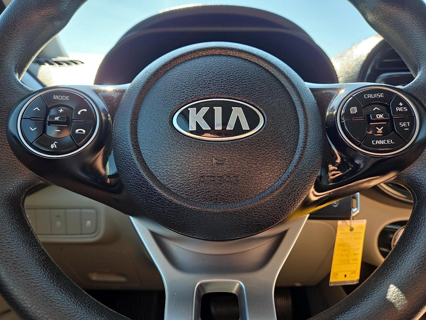 2021 Snow White Pearl - SWP /Black/Gray - GDM Kia Soul LX (KNDJ23AU4M7) with an 2L I-4 DOHC, D-CVVT variable valve control, regular unleaded, engine with 147HP engine, located at 4110 Avenue Q, Lubbock, 79412, 33.556553, -101.855820 - Photo#12