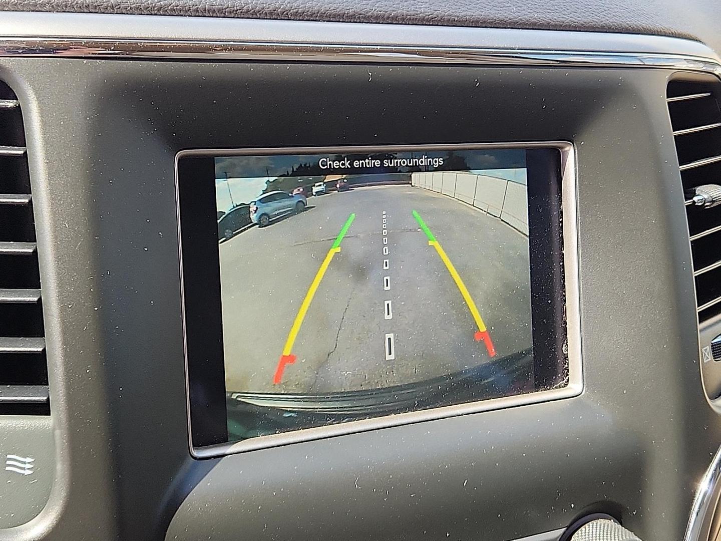 2018 BLACK Jeep Grand Cherokee Laredo 4x4 (1C4RJFAG2JC) with an Pentastar 3.6L V-6 DOHC, variable valve control, regular unleaded, engine with 293HP engine, located at 4110 Avenue Q, Lubbock, 79412, 33.556553, -101.855820 - 10/07/2025 KEY IN ENVELOPE GOD - Photo#7
