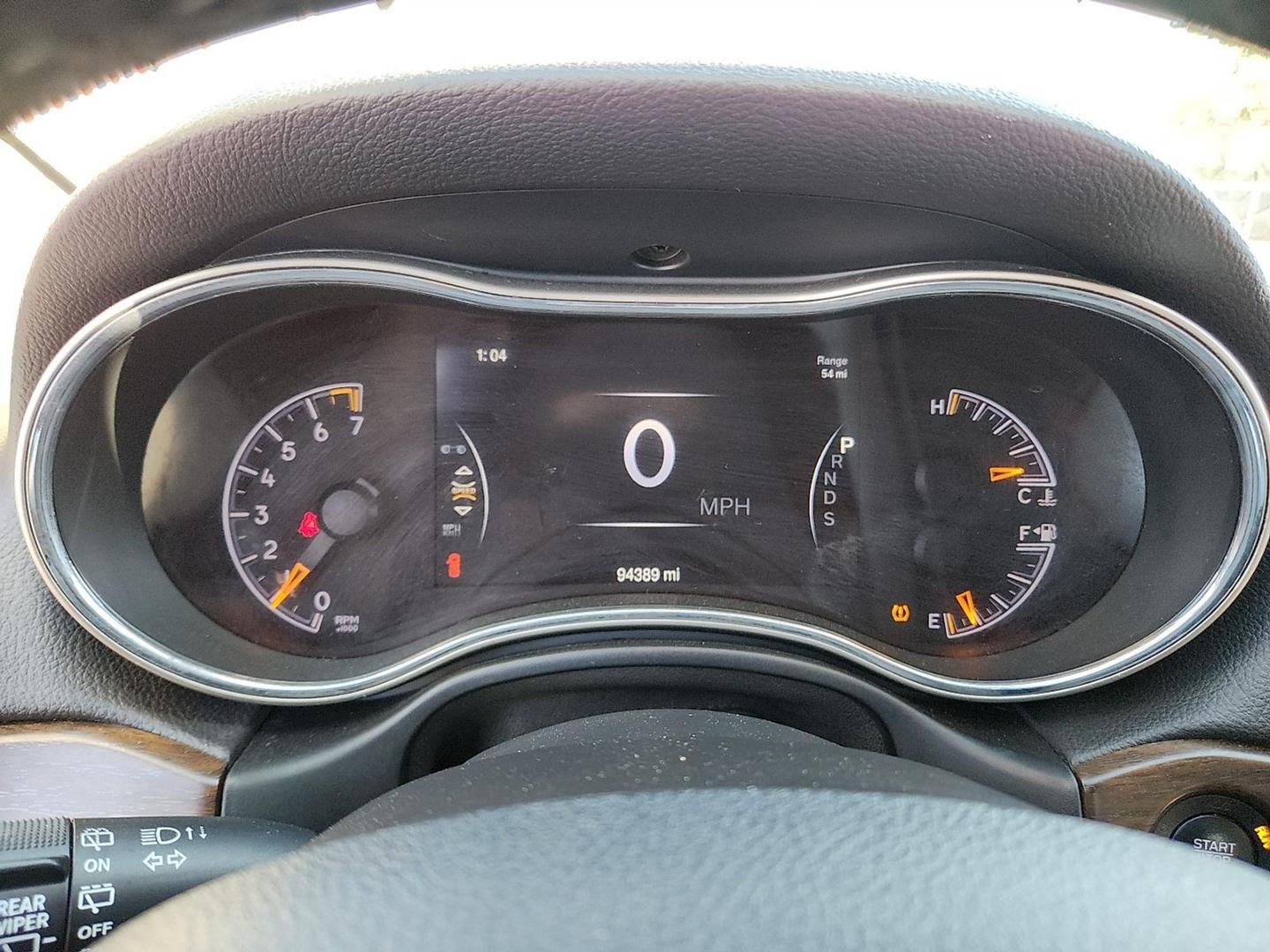 2015 BLACK Jeep Grand Cherokee Limited (1C4RJEBG0FC) with an 3.6L V-6 DOHC, variable valve control, regular unleaded, engine with 290HP engine, located at 4110 Avenue Q, Lubbock, 79412, 33.556553, -101.855820 - Photo#10