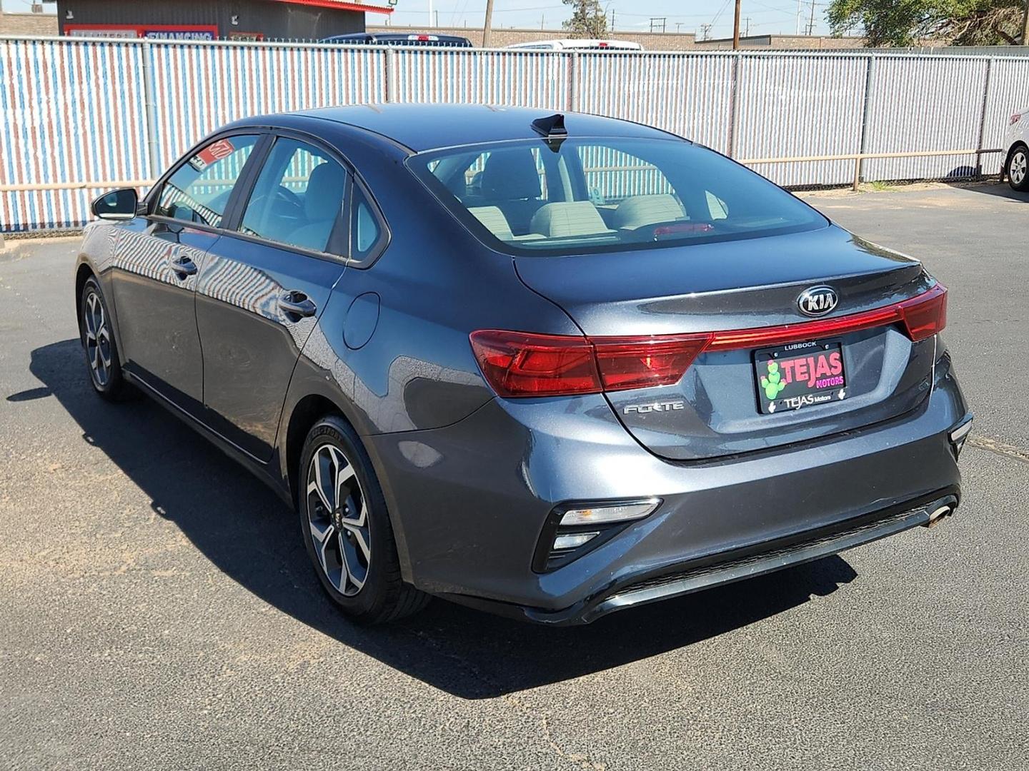 2020 GRAY Kia Forte LXS (3KPF24AD6LE) with an 2L I-4 DOHC, D-CVVT variable valve control, regular unleaded, engine with 147HP engine, located at 4110 Avenue Q, Lubbock, 79412, 33.556553, -101.855820 - 10/17/2025 KEY IN ENVELOPE GOD - Photo#2