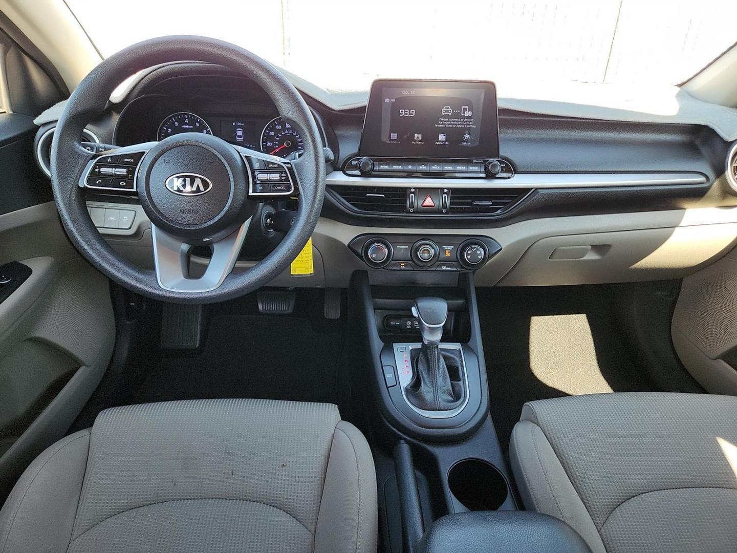 2020 GRAY Kia Forte LXS (3KPF24AD6LE) with an 2L I-4 DOHC, D-CVVT variable valve control, regular unleaded, engine with 147HP engine, located at 4110 Avenue Q, Lubbock, 79412, 33.556553, -101.855820 - 10/17/2025 KEY IN ENVELOPE GOD - Photo#5
