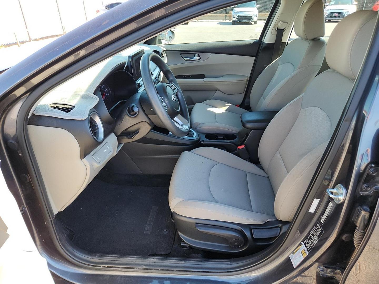 2020 GRAY Kia Forte LXS (3KPF24AD6LE) with an 2L I-4 DOHC, D-CVVT variable valve control, regular unleaded, engine with 147HP engine, located at 4110 Avenue Q, Lubbock, 79412, 33.556553, -101.855820 - 10/17/2025 KEY IN ENVELOPE GOD - Photo#6
