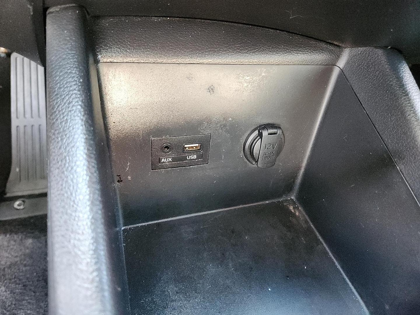 2018 GRAY Kia Forte LX (3KPFK4A7XJE) with an 2L I-4 DOHC, D-CVVT variable valve control, regular unleaded, engine with 147HP engine, located at 4110 Avenue Q, Lubbock, 79412, 33.556553, -101.855820 - 10/17/2025 KEY IN ENVELOPE GOD - Photo#8