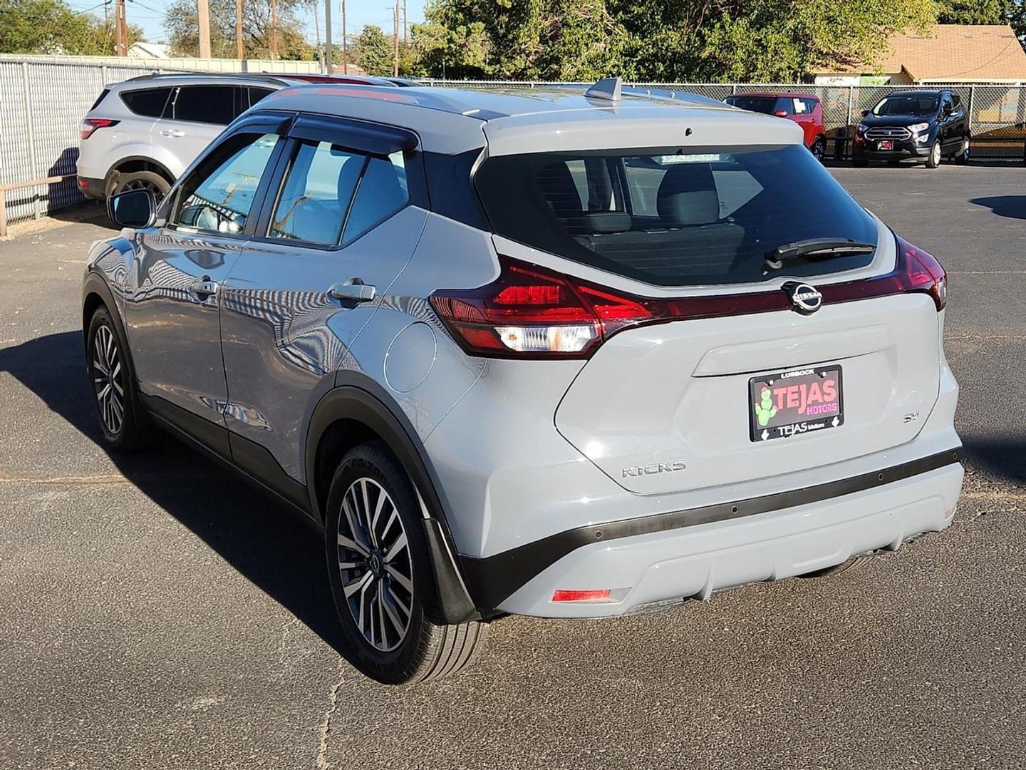 2024 GRAY Nissan Kicks SV Xtronic CVT (3N1CP5CV3RL) with an 1.6L I-4 DOHC, CVTCS variable valve control, regular unleaded, engine with 122HP engine, located at 4110 Avenue Q, Lubbock, 79412, 33.556553, -101.855820 - 11/04/2025 KEY IN ENVELOPE GOD - Photo#2