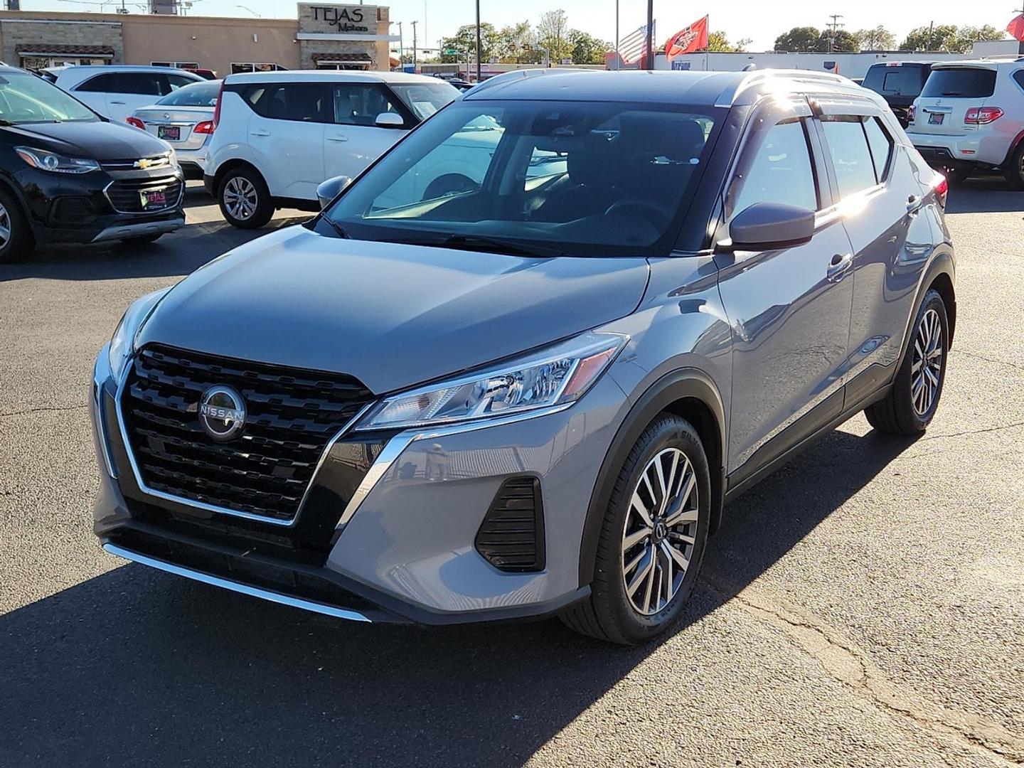 2024 GRAY Nissan Kicks SV Xtronic CVT (3N1CP5CV3RL) with an 1.6L I-4 DOHC, CVTCS variable valve control, regular unleaded, engine with 122HP engine, located at 4110 Avenue Q, Lubbock, 79412, 33.556553, -101.855820 - 11/04/2025 KEY IN ENVELOPE GOD - Photo#3