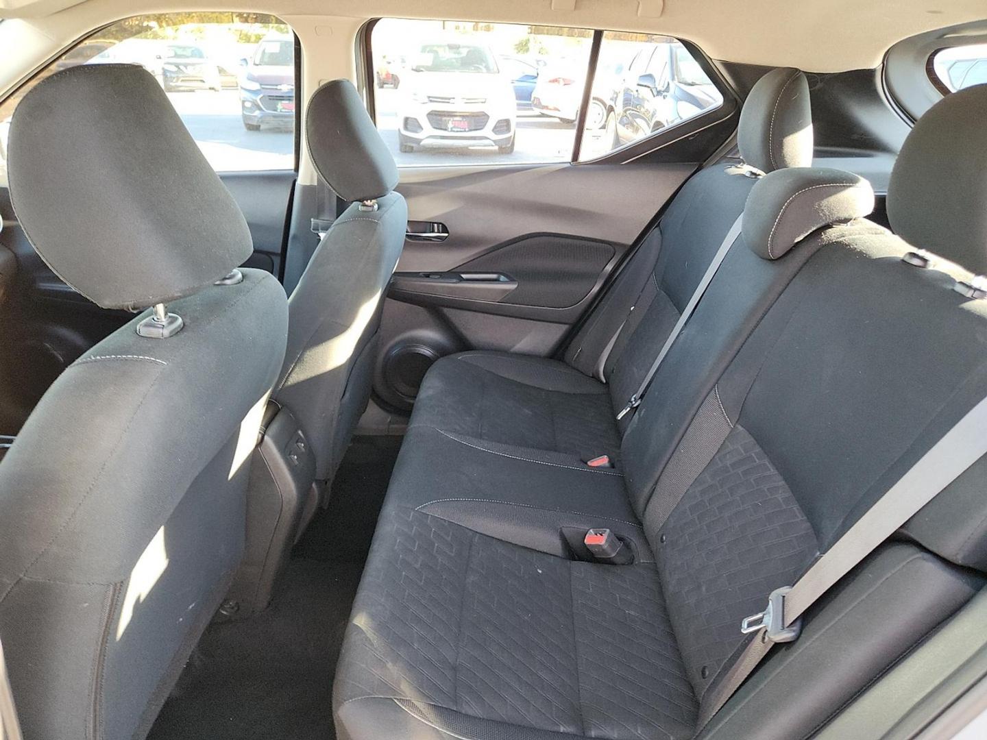 2024 GRAY Nissan Kicks SV Xtronic CVT (3N1CP5CV3RL) with an 1.6L I-4 DOHC, CVTCS variable valve control, regular unleaded, engine with 122HP engine, located at 4110 Avenue Q, Lubbock, 79412, 33.556553, -101.855820 - 11/04/2025 KEY IN ENVELOPE GOD - Photo#4