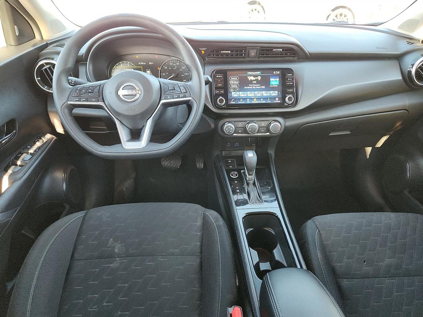 2024 GRAY Nissan Kicks SV Xtronic CVT (3N1CP5CV3RL) with an 1.6L I-4 DOHC, CVTCS variable valve control, regular unleaded, engine with 122HP engine, located at 4110 Avenue Q, Lubbock, 79412, 33.556553, -101.855820 - 11/04/2025 KEY IN ENVELOPE GOD - Photo#5