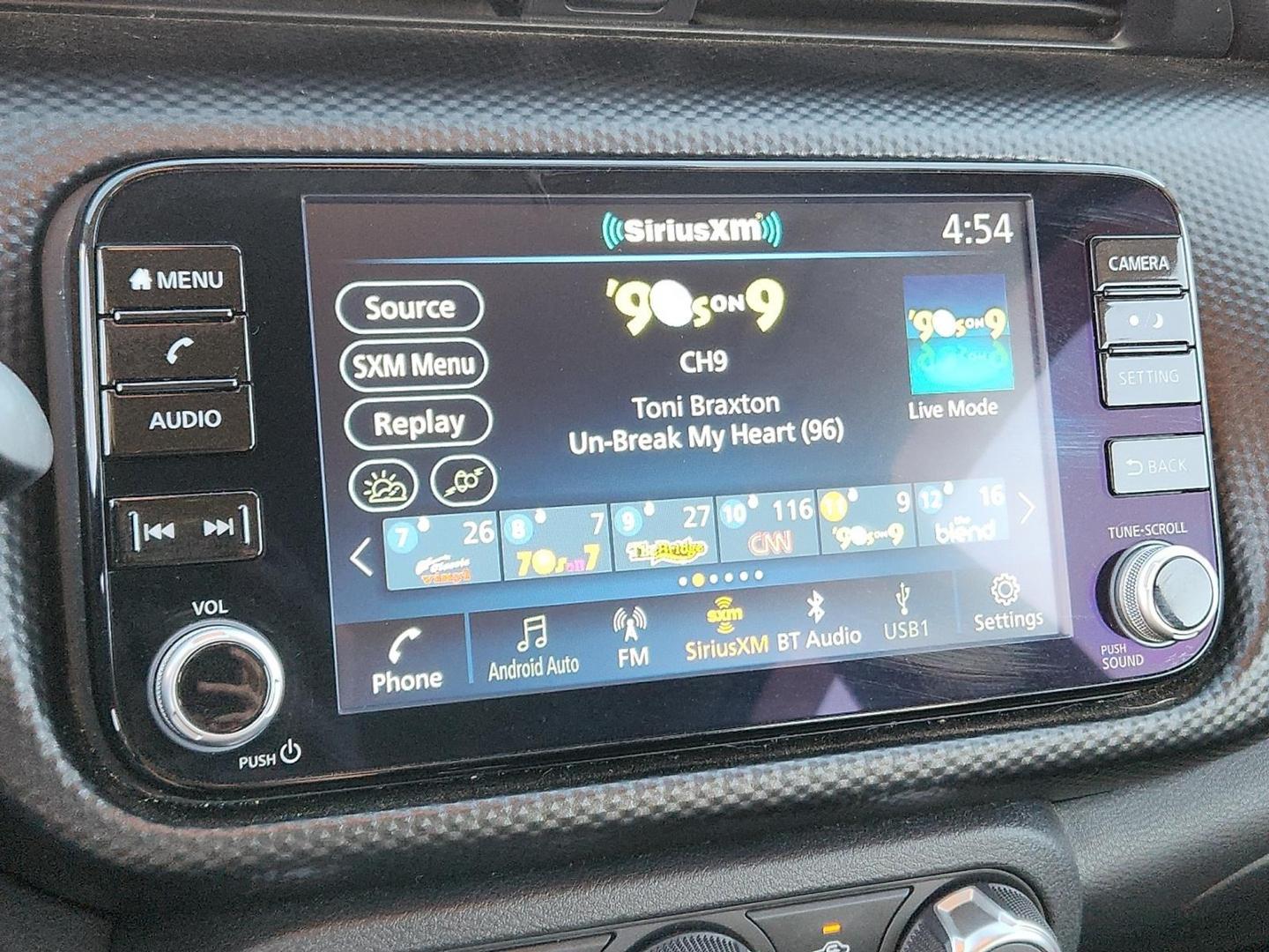 2024 GRAY Nissan Kicks SV Xtronic CVT (3N1CP5CV3RL) with an 1.6L I-4 DOHC, CVTCS variable valve control, regular unleaded, engine with 122HP engine, located at 4110 Avenue Q, Lubbock, 79412, 33.556553, -101.855820 - 11/04/2025 KEY IN ENVELOPE GOD - Photo#8