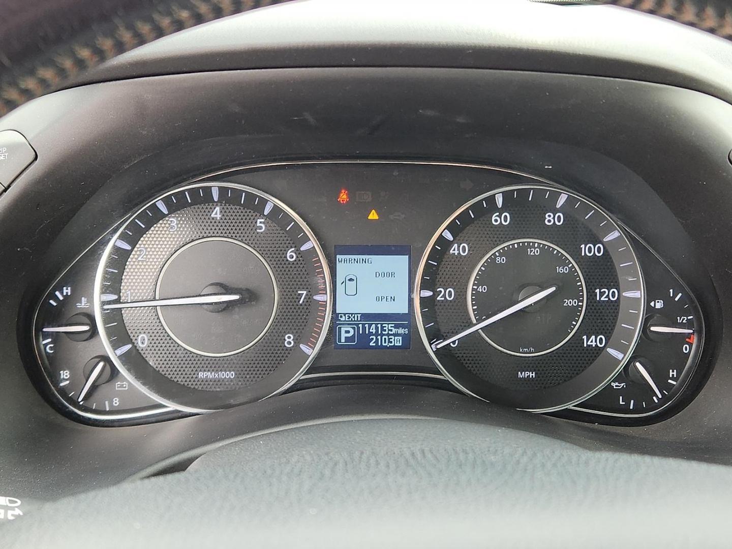 2018 WHITE Nissan Armada Platinum (JN8AY2NF9J9) with an Endurance 5.6L V-8 gasoline direct injection, VVEL DOHC, variable valve control, regular unleaded, engine with 390HP engine, located at 4110 Avenue Q, Lubbock, 79412, 33.556553, -101.855820 - 10/28/2025 KEY IN ENVELOPE GOD - Photo#9