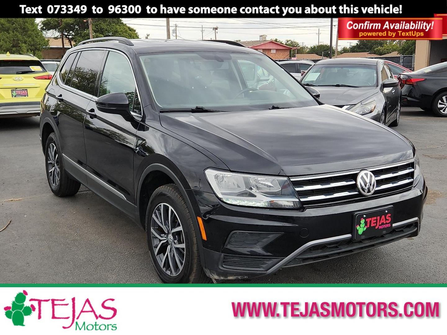 2020 Deep Black Pearl - 2T2T /Titan Black - BV Volkswagen Tiguan 2.0T SE (3VV3B7AX0LM) with an 2L I-4 gasoline direct injection, DOHC, variable valve control, intercooled turbo, regular unleaded, engine with 184HP engine, located at 4110 Avenue Q, Lubbock, 79412, 33.556553, -101.855820 - Photo#0