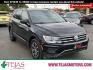 2020 Deep Black Pearl - 2T2T /Titan Black - BV Volkswagen Tiguan 2.0T SE (3VV3B7AX0LM) with an 2L I-4 gasoline direct injection, DOHC, variable valve control, intercooled turbo, regular unleaded, engine with 184HP engine, located at 4110 Avenue Q, Lubbock, 79412, 33.556553, -101.855820 - Photo#0