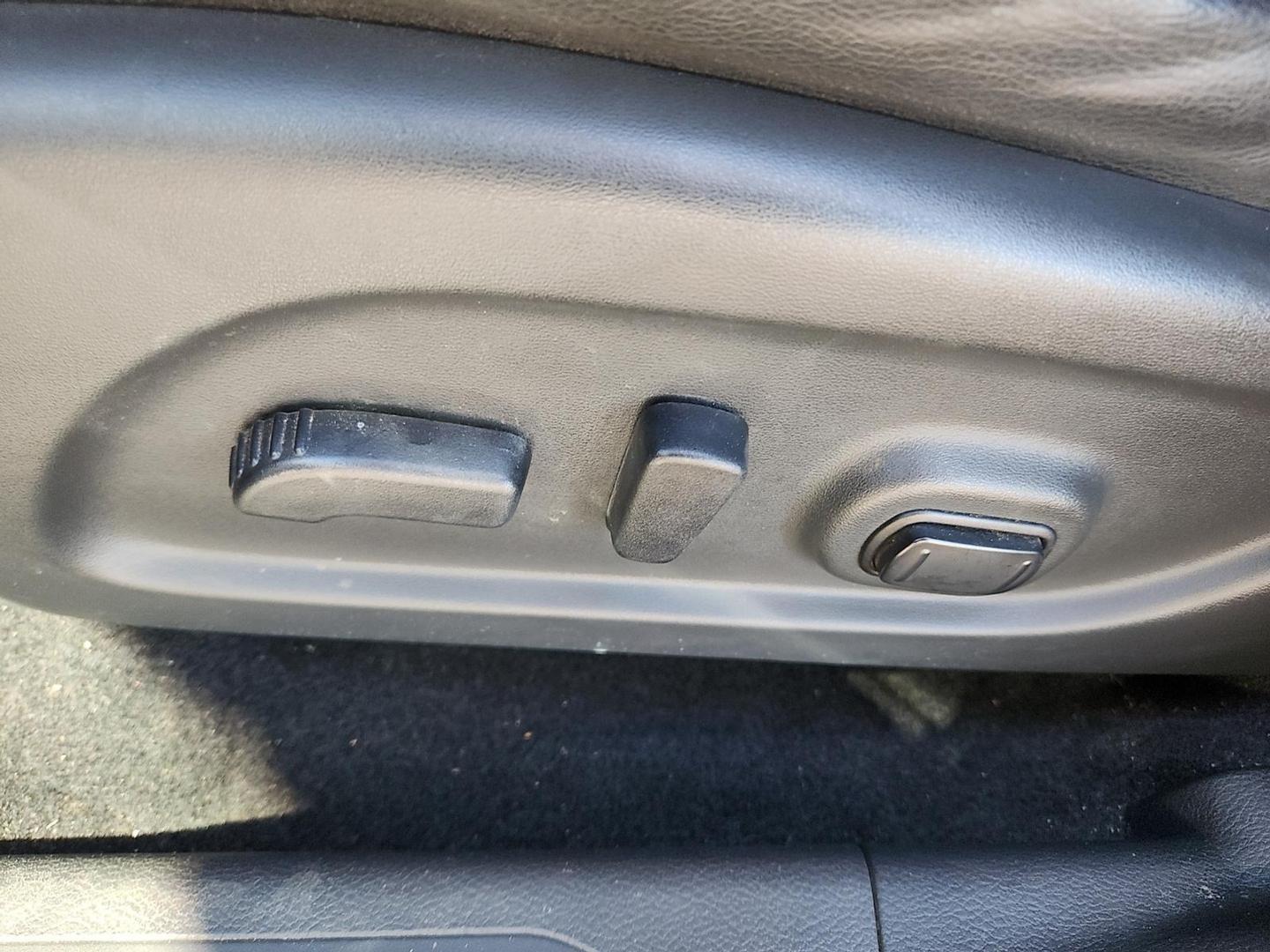 2019 BLACK Nissan Murano SL (5N1AZ2MJ3KN) with an 3.5L V-6 DOHC, variable valve control, regular unleaded, engine with 260HP engine, located at 4110 Avenue Q, Lubbock, 79412, 33.556553, -101.855820 - 10/28/2025 KEY IN ENVELOPE GOD - Photo#7