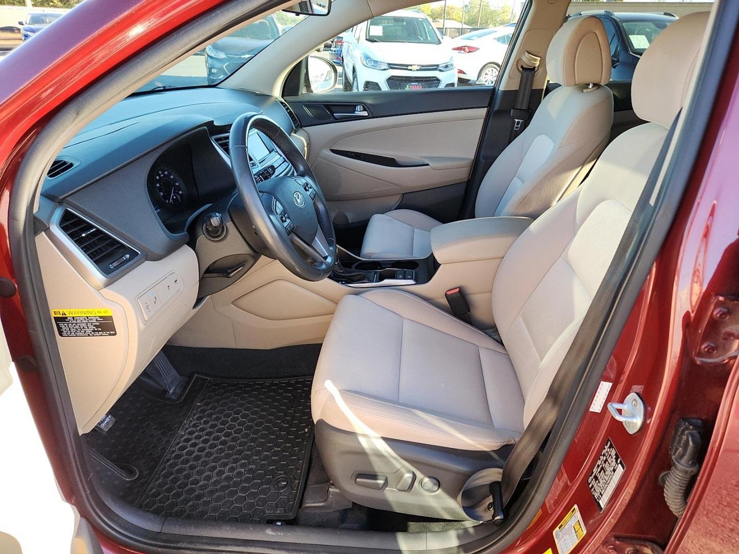 2017 RED Hyundai Tucson Sport (KM8J33A21HU) with an 1.6L I-4 gasoline direct injection, DOHC, D-CVVT variable valve control, intercooled turbo, regular unleaded, engine with 175HP engine, located at 4110 Avenue Q, Lubbock, 79412, 33.556553, -101.855820 - 11/06/2025 KEY IN ENVELOPE GOD - Photo#6