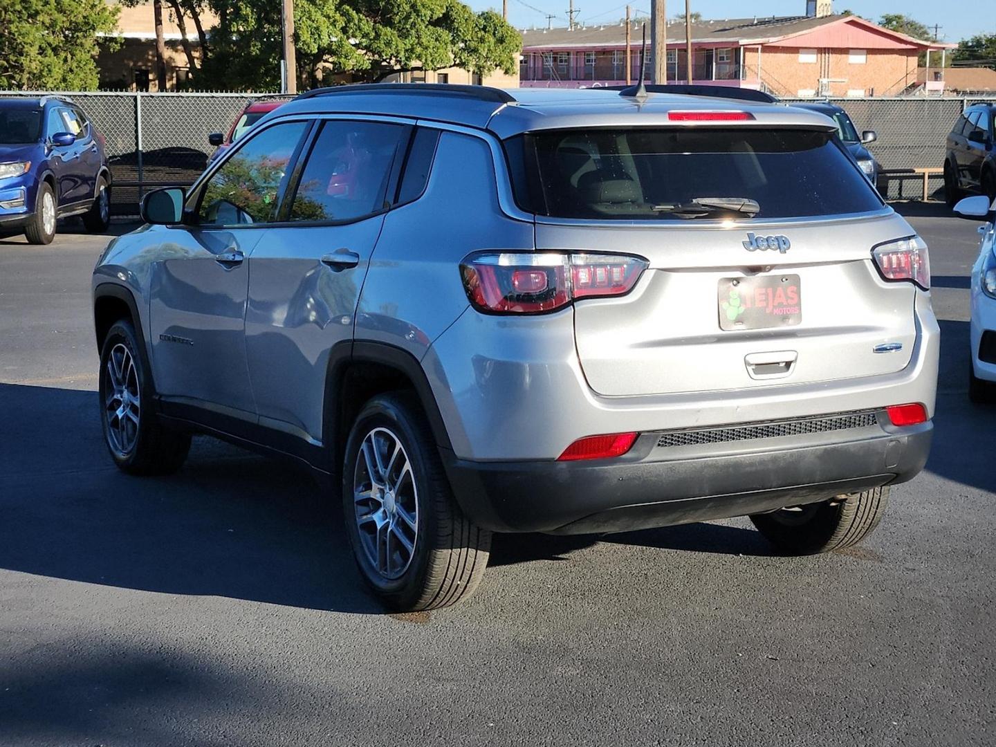2019 SILVER Jeep Compass Sun and Wheel FWD (3C4NJCBB1KT) with an 2.4L I-4 variable valve control, regular unleaded, engine with 180HP engine, located at 4110 Avenue Q, Lubbock, 79412, 33.556553, -101.855820 - Photo#2